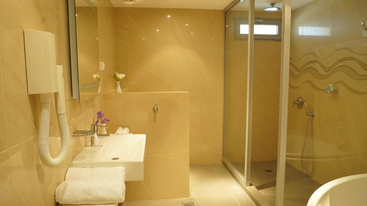 Hotel Aura Охрид Екстериор снимка